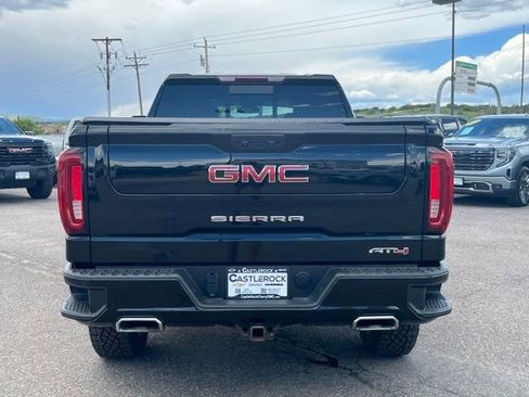 Used 2022 GMC Sierra 1500 AT4 w/ AT4 Preferred Package AWD/4WD image 5
