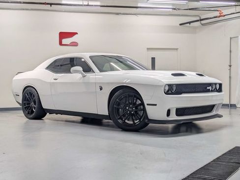 Used 2023 Dodge Challenger SRT Hellcat RWD image 2