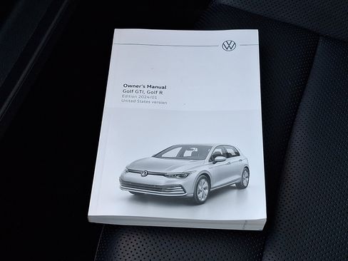 Used 2024 Volkswagen Golf R image 26