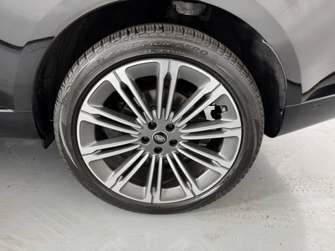 Used 2024 Land Rover Range Rover SE AWD/4WD image 39