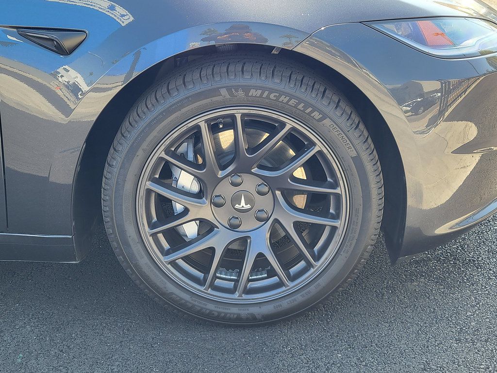 Used 2024 Tesla Model 3 RWD image 5