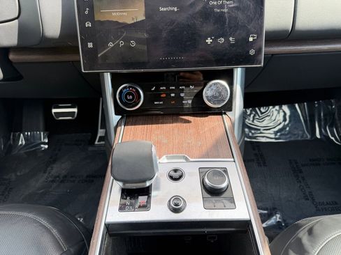Used 2023 Land Rover Range Rover SE AWD/4WD image 15