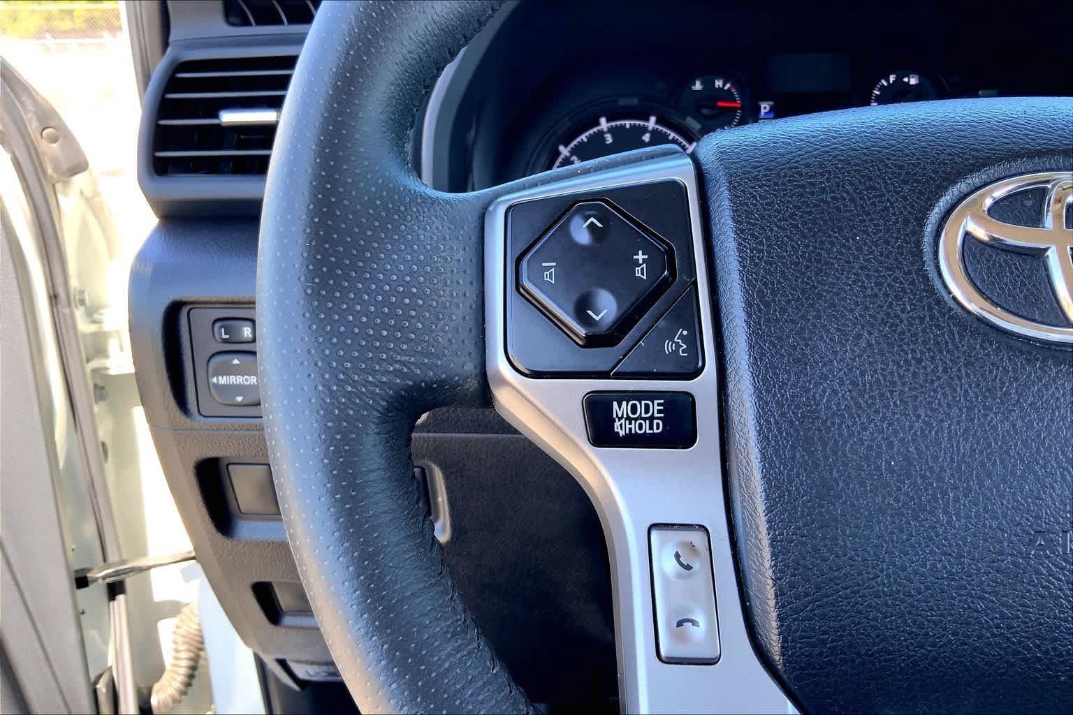 Used 2022 Toyota 4Runner SR5 RWD image 23