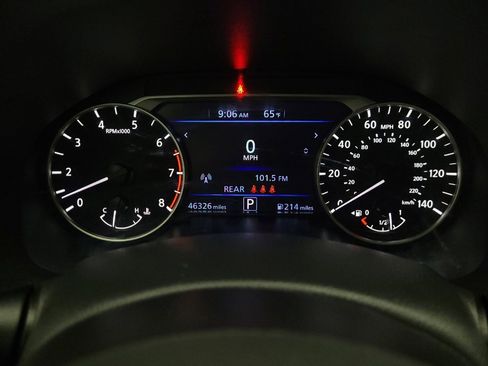 Used 2024 Nissan Altima 2.5 SV image 23