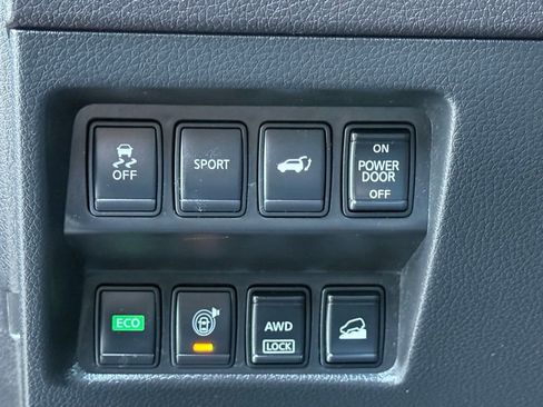 Used 2016 Nissan Rogue SL w/ SL Premium Package image 11