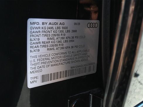 Certified 2025 Audi Q5 Premium Plus w/ Premium Plus image 28