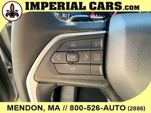 New 2025 Jeep Grand Cherokee L Altitude image 24