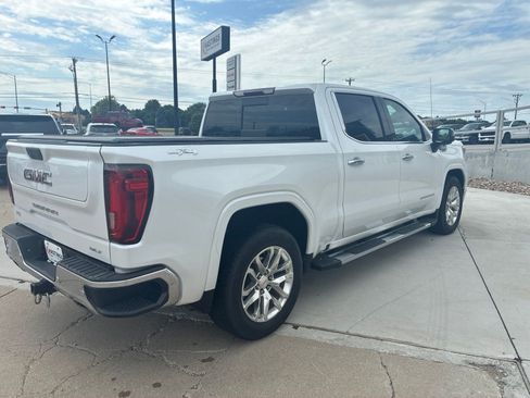 Used 2019 GMC Sierra 1500 SLT w/ SLT Premium Plus Package AWD/4WD image 7