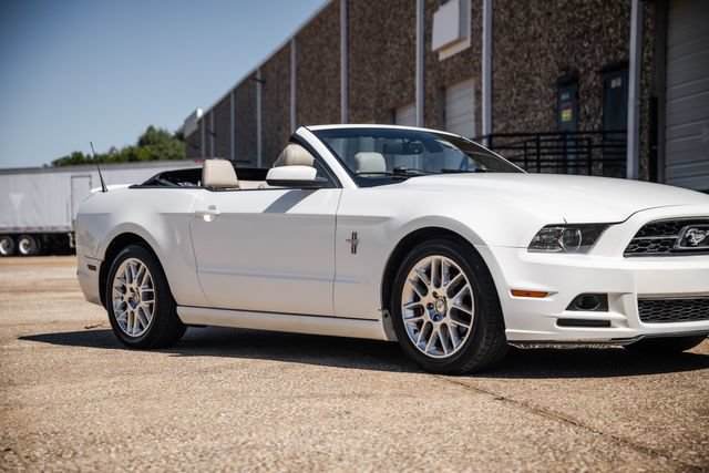 Used 2013 Ford Mustang Premium RWD image 48