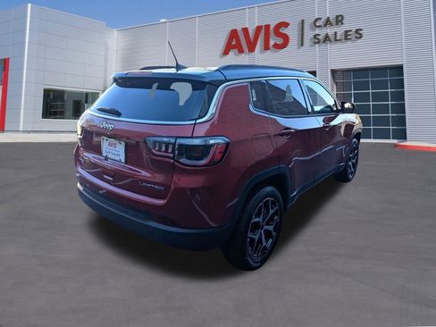 Used 2025 Jeep Compass Limited image 6