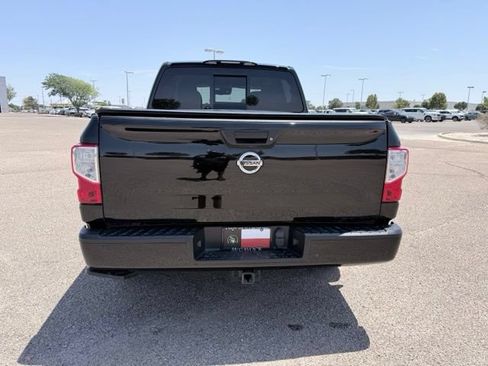 Used 2020 Nissan Titan SV w/ SV Convenience Package RWD image 7