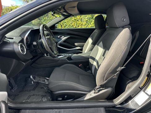 Used 2019 Chevrolet Camaro LT image 11