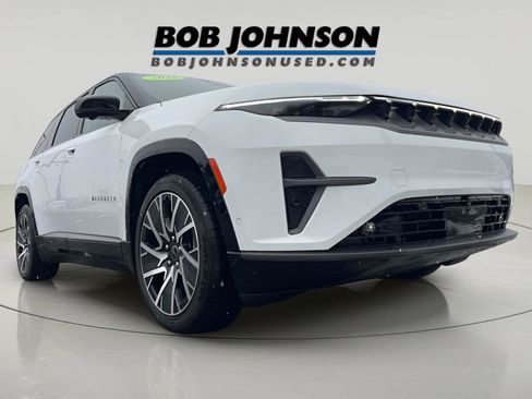 Used 2025 Jeep Wagoneer S Limited image 1