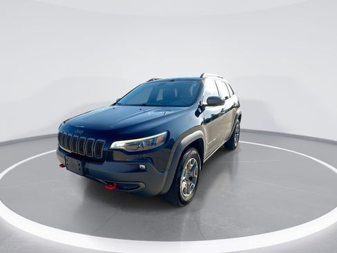 Used 2020 Jeep Cherokee Trailhawk w/ Cold Weather Group AWD/4WD image 4