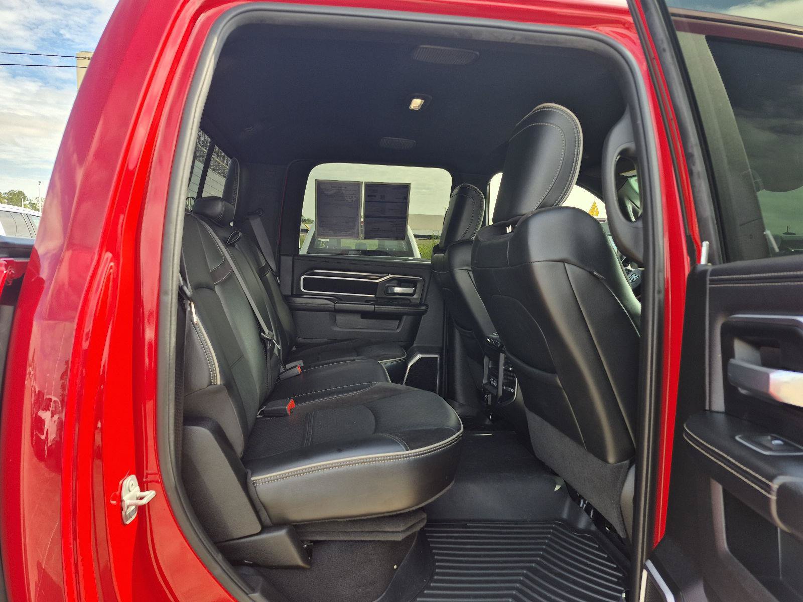 Used 2021 RAM 2500 Laramie w/ Night Edition AWD/4WD image 11