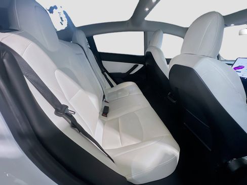 Used 2020 Tesla Model 3 Long Range image 20