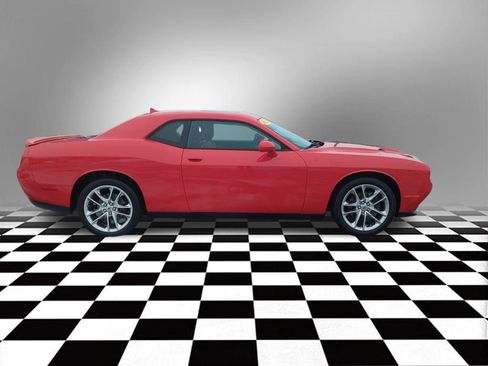 Used 2021 Dodge Challenger SXT w/ Plus Package image 6