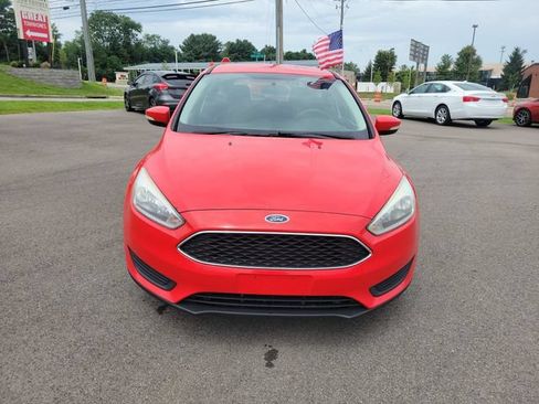 Used 2015 Ford Focus SE w/ Reverse Sensing Package FWD image 8