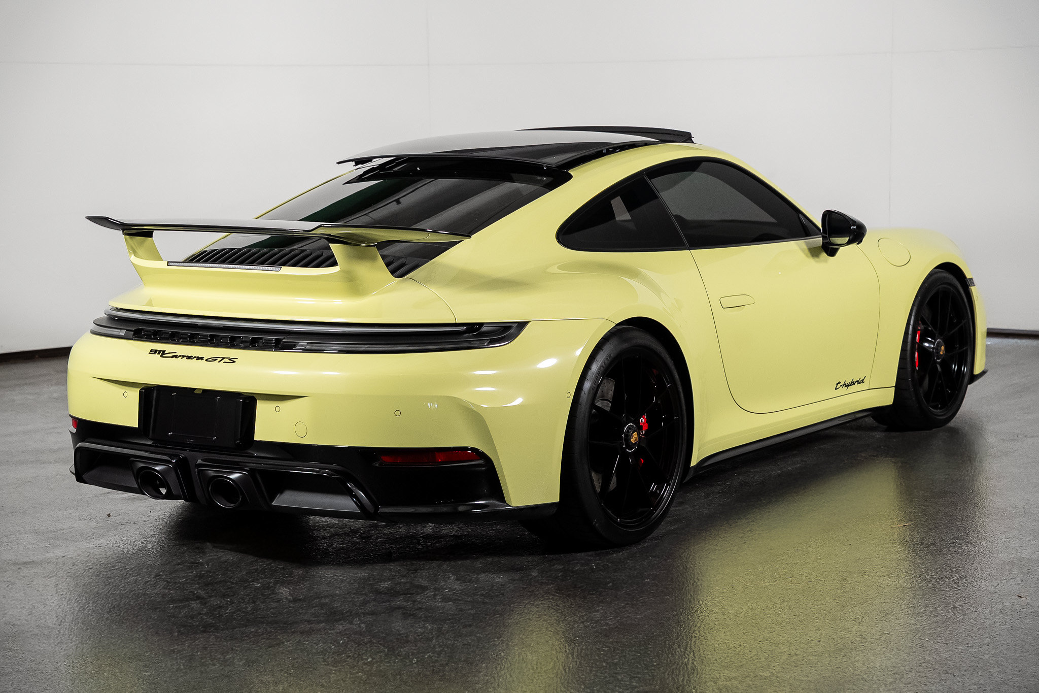 Used 2026 Porsche 911 Carrera GTS RWD image 31