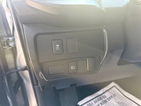Used 2020 Toyota Tacoma SR RWD image 20