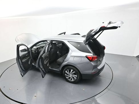 Used 2024 Chevrolet Equinox LT FWD image 48