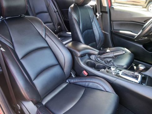 Used 2015 MAZDA MAZDA3 s Touring image 29