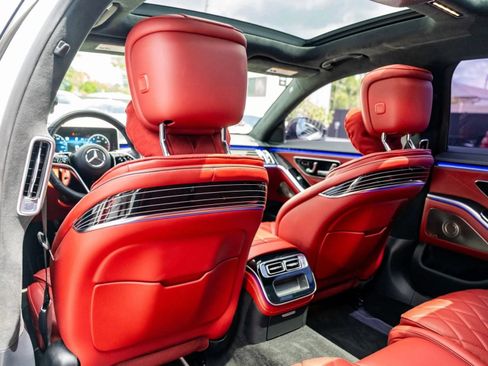 Used 2022 Mercedes-Benz S 580 4MATIC Sedan w/ Warmth & Comfort Package image 40