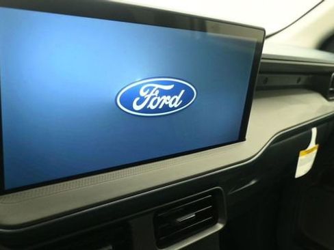 New 2026 Ford Maverick XL FWD image 16