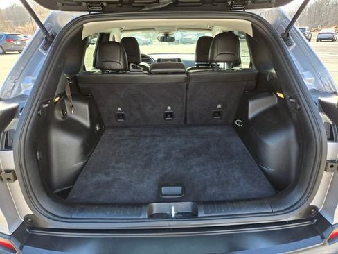 Used 2021 Jeep Cherokee Latitude Plus image 15