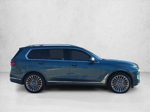 Used 2024 BMW X7 xDrive40i AWD/4WD image 4