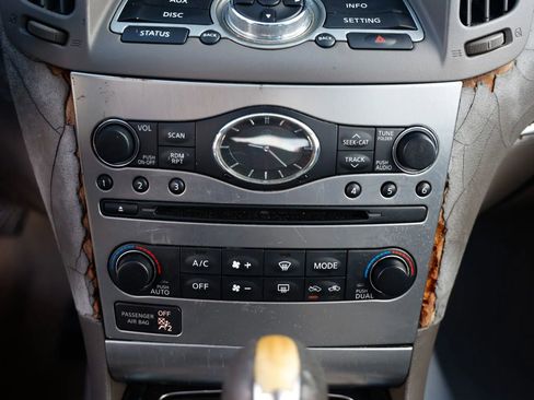 Used 2012 INFINITI G37 Journey w/ Premium Pkg image 30