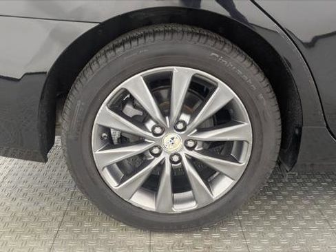 Used 2016 Toyota Camry XLE image 31