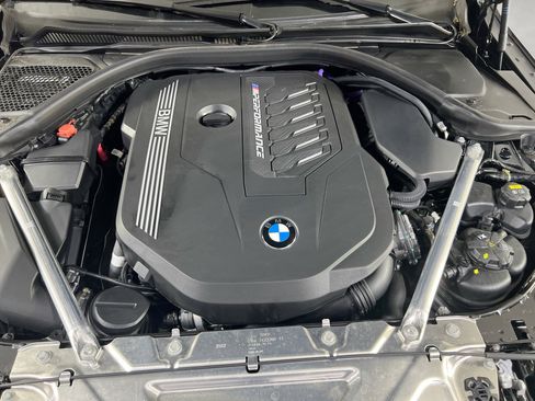 Used 2023 BMW 440i xDrive Convertible w/ Premium Package image 31