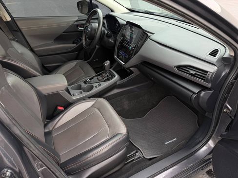 Used 2024 Subaru Crosstrek 2.5i Limited w/ Crosstrek Mirror Package AWD/4WD image 21