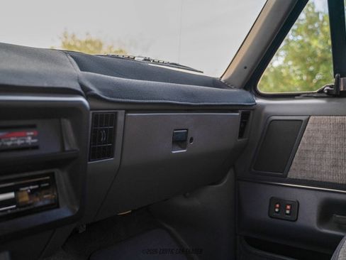 Used 1991 Ford Bronco AWD/4WD image 24