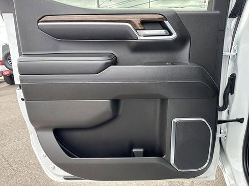 Used 2023 GMC Sierra 1500 Elevation image 22