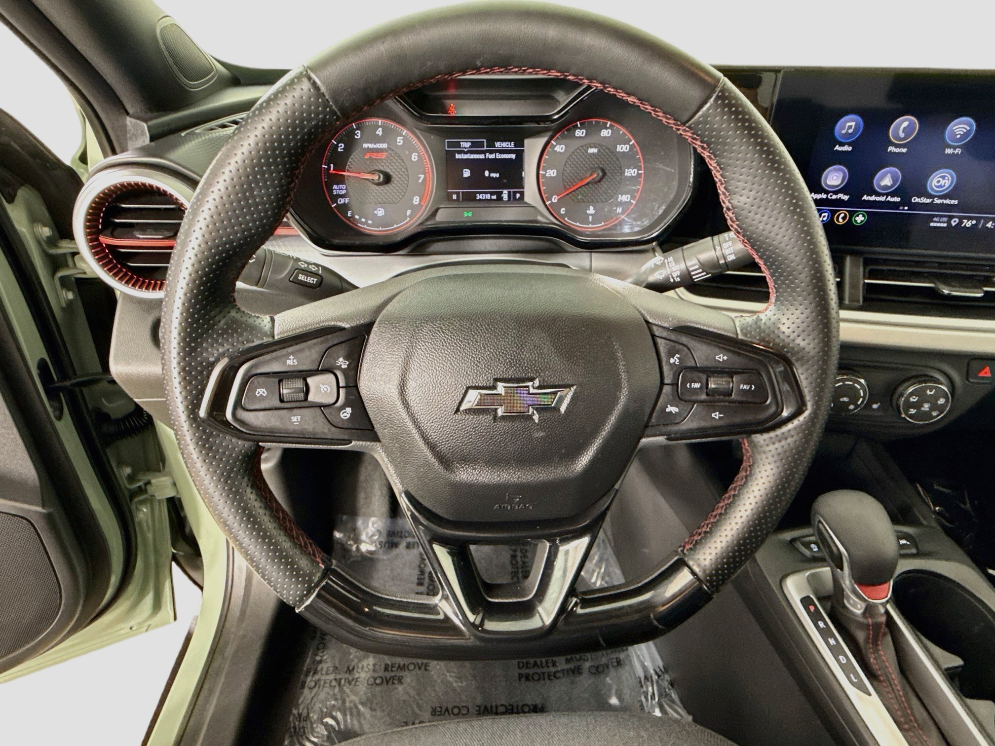 Used 2024 Chevrolet Trax RS FWD image 13