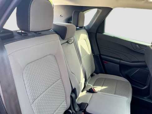 Used 2022 Ford Escape SE w/ SE Sport Appearance Package image 25