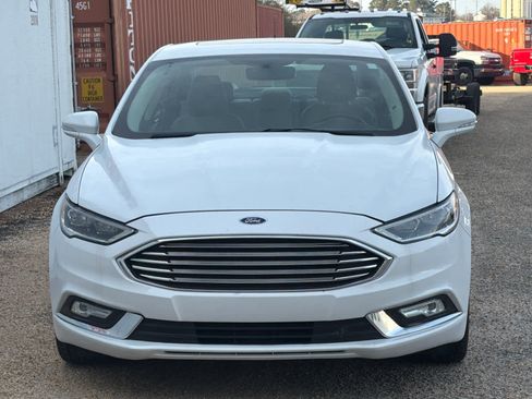 Used 2018 Ford Fusion Titanium image 5