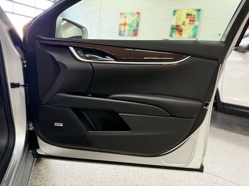 Used 2017 Cadillac XTS Luxury w/ Driver Awareness Package FWD image 14