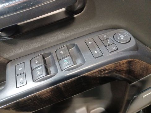 Used 2016 GMC Sierra 1500 Denali w/ Enhanced Driver Alert Package image 15