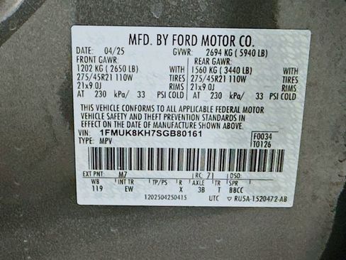 Used 2025 Ford Explorer ST-Line w/ ST-Line Street Pack AWD/4WD image 31