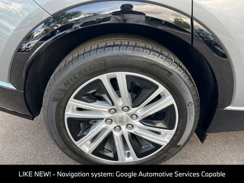 Used 2024 Cadillac Lyriq Tech AWD/4WD image 13