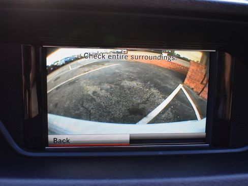 Used 2013 Mercedes-Benz E 550 4MATIC Sedan image 21