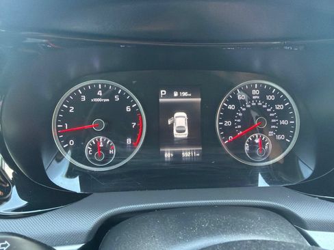 Used 2022 Kia K5 LX FWD image 9