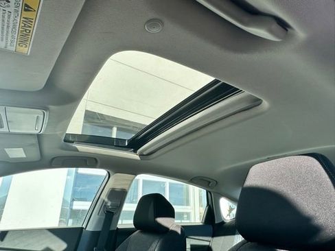 Used 2023 Honda Accord EX image 9