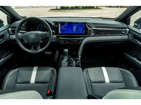 Used 2025 Toyota Camry SE w/ Multimedia Upgrade Package FWD image 20