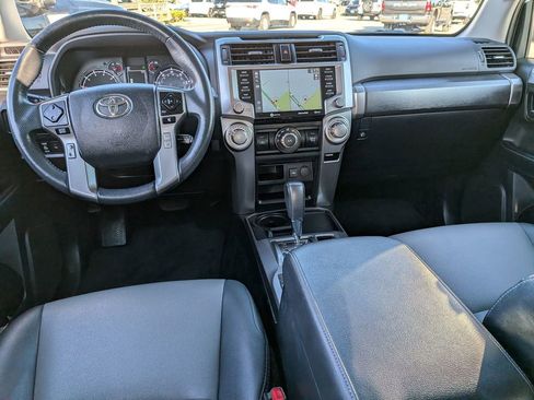 Used 2022 Toyota 4Runner SR5 Premium image 28