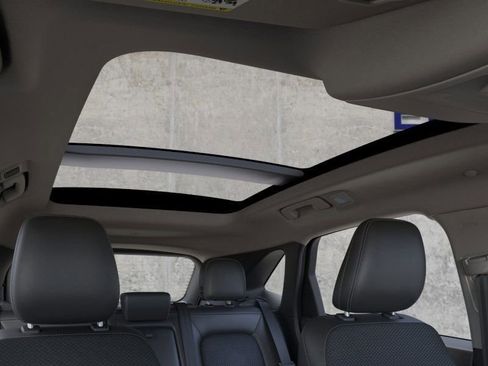 New 2026 Ford Escape SE w/ Class II Trailer Tow Package image 24