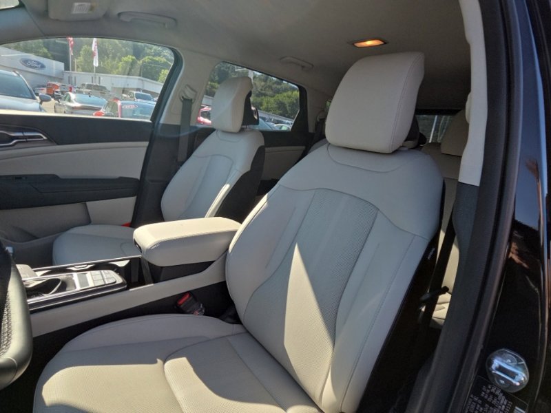 New 2026 Kia Sportage EX FWD image 25